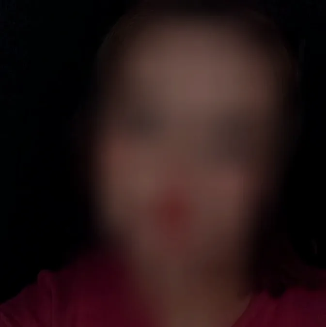 Chaima, 21