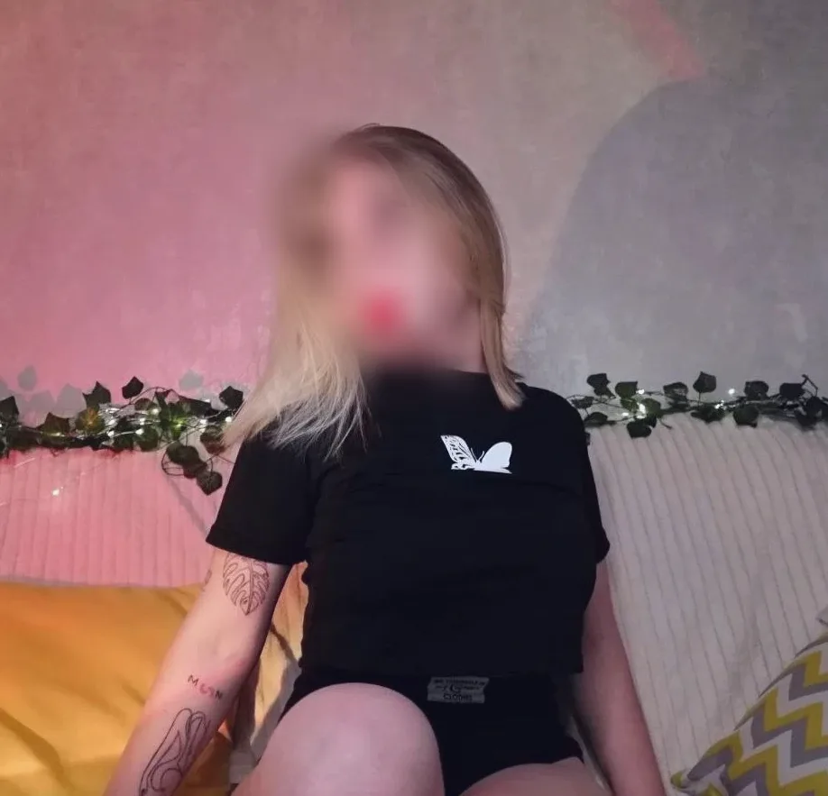 Cindy, 22