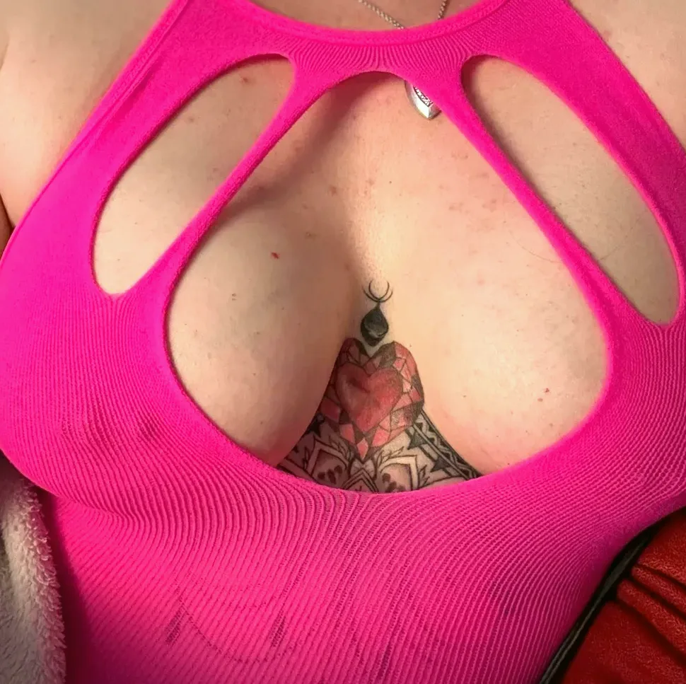 Demi, 39