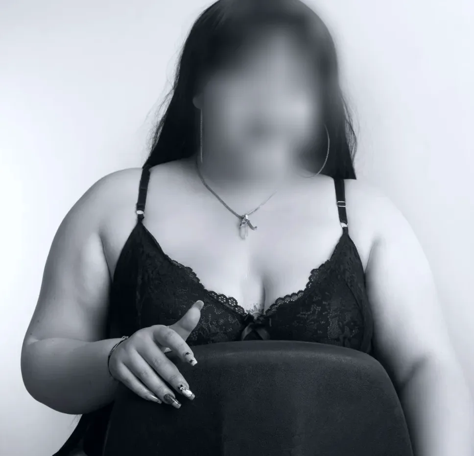 Norah, 26